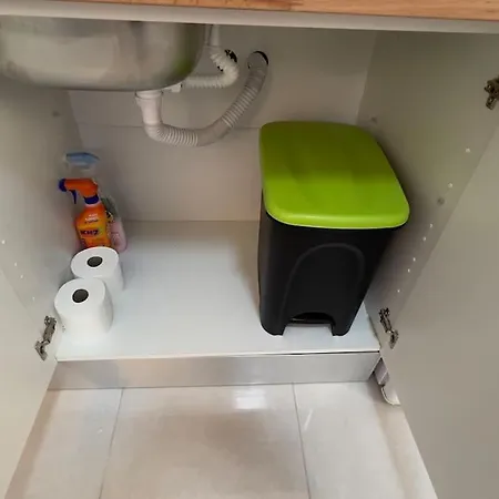 En Planta Baja Directo A La Calle Daire *