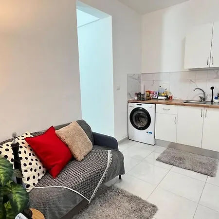 En Planta Baja Directo A La Calle Alcalá la Real