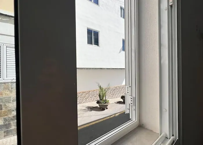 En Planta Baja Directo A La Calle アパート