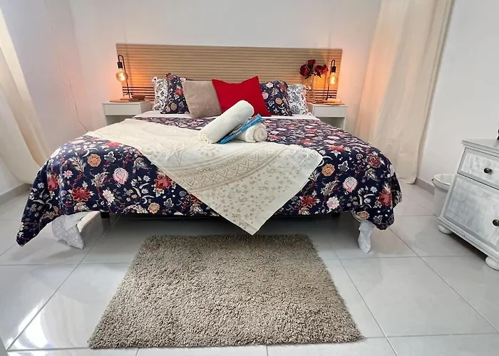 En Planta Baja Directo A La Calle アパート