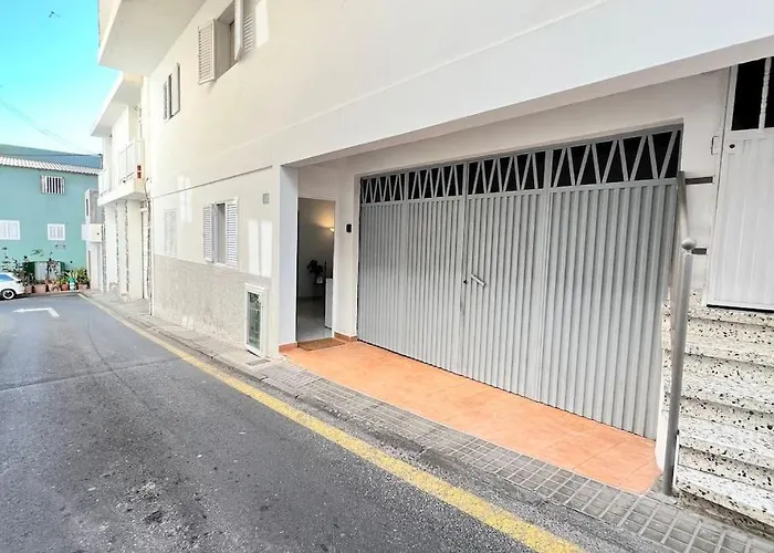 En Planta Baja Directo A La Calle アパート Alcalá la Real