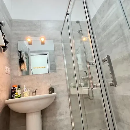 Apartament En Planta Baja Directo A La Calle *